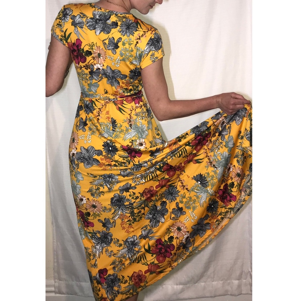 Kelly Daniels yellow floral tie dress